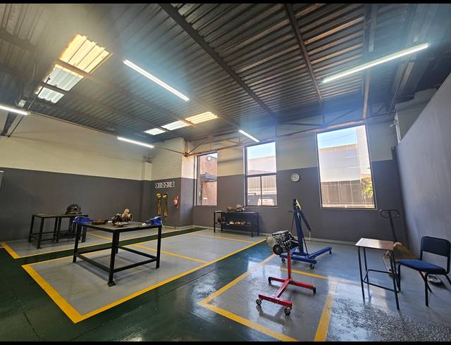 625M² WAREHOUSE TO LET IN ISANDO